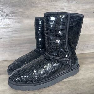 UGG Women’s 7 Black Sequins Classic Short Boots Sheepskin Lined Pull On